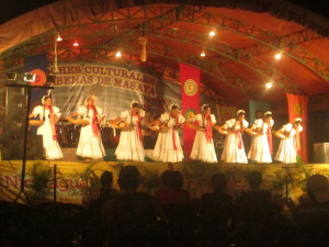 Folklore show at the Mercado Masaya.