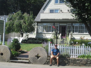 Ready to leave our inn in Ogunquit, with everything I need on my back.